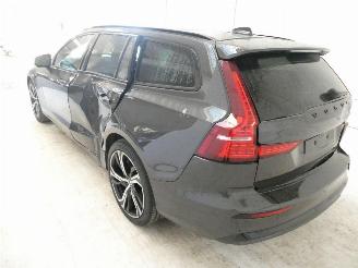 Volvo V-60 PLUS DARK picture 7