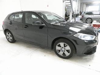 BMW 1-serie 1.5D  D picture 11