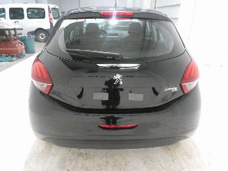 Peugeot 208 LIKE picture 5