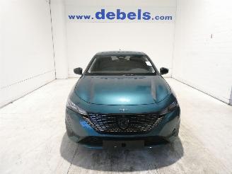 damaged passenger cars Peugeot 308 III ALLURE 2023/9