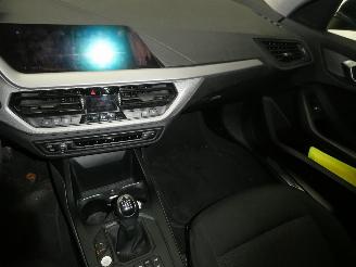 BMW 1-serie 1.5D  D picture 13