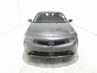 Opel Astra EDITION picture 2