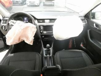 Skoda Rapid AMBITION picture 15