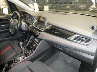 BMW 2-serie 2.0D  D picture 16