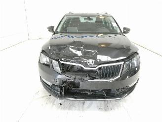 Skoda Octavia AMBITION picture 2