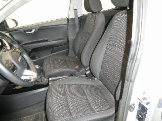 Kia Stonic  picture 18