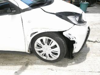 Toyota Aygo X PLAY picture 11