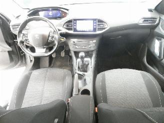 Peugeot 308 1.5D II SW ACTIVE picture 17