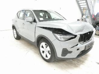 Volvo XC40 MOMENTUM picture 9