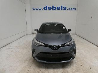 damaged passenger cars Toyota C-HR  2023/8