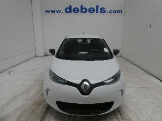 Vaurioauto  passenger cars Renault Zoé LIFE 2019/10