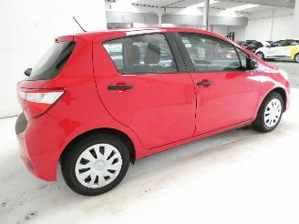 Toyota Yaris 1.0 picture 10