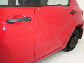 Toyota Yaris 1.0 picture 5