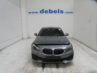 Unfallwagen BMW 1-serie HATCH 1.5D 2023/2