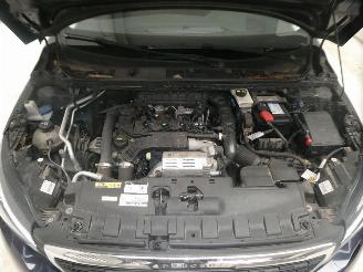 Peugeot 308 II SW STYLE picture 19