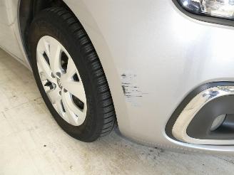 Citroën C4-picasso 1.2 picture 17