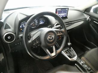 Mazda 2 HYBRID picture 18