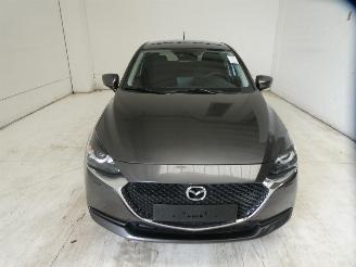 Mazda 2 HYBRID picture 2