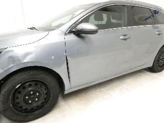 Kia Cee d 1.6 D picture 4