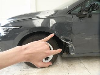 Volkswagen Golf 2.0D VARIANT LIFE picture 4