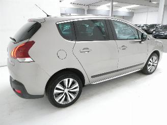 Peugeot 3008 1.2 picture 9