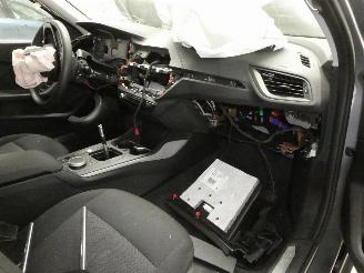 BMW 1-serie HATCH I picture 11