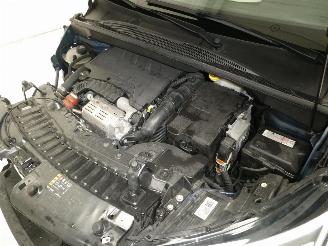 Opel Crossland X/ picture 19