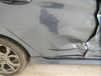 Ford Fiesta ST-LINE picture 12