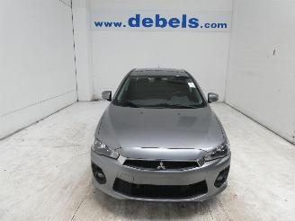 damaged passenger cars Mitsubishi Lancer 1.6 2016/2