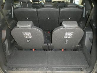 Peugeot 5008 II GT picture 21