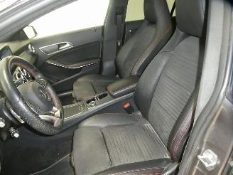 Mercedes Cla-klasse 180 picture 20