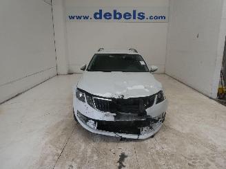 Vaurioauto  passenger cars Skoda Octavia AMBITION 2020/10