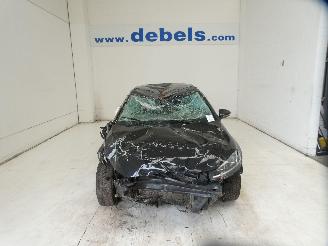 Schadeauto Volkswagen Golf COMFORTLINE 2019/1