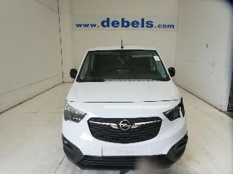 krockskadad bil auto Opel Combo 1.5D   E CARGO 2024/2