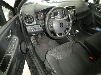Renault Clio IV GRANDTOUR picture 13