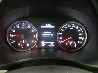 Kia Stonic  picture 12