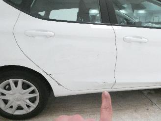 Ford Fiesta TREND picture 15