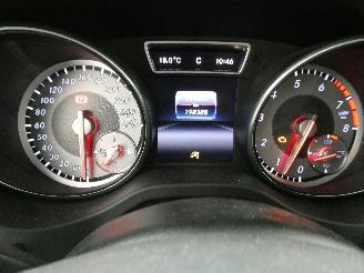 Mercedes GLA 180 picture 14