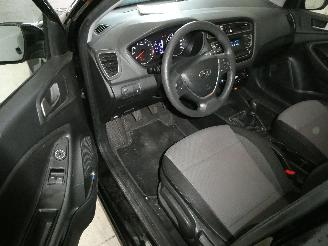Hyundai I-20  picture 15