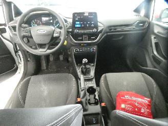 Ford Fiesta TREND picture 13