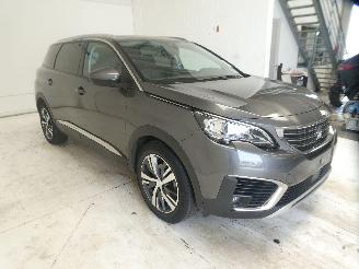 Peugeot 5008 II ALLURE picture 10