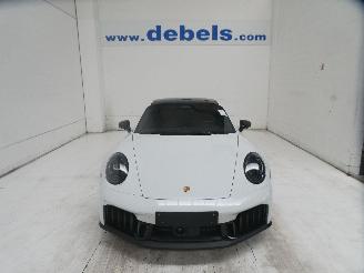 damaged passenger cars Porsche 911 CARRERA GTS 2026/4