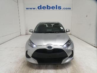krockskadad bil auto Toyota Yaris DYNAMIC 1.5VVT - HYB 2024/5