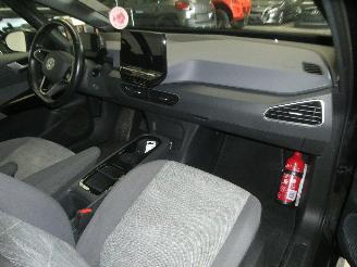 Volkswagen ID.3 PRO picture 12