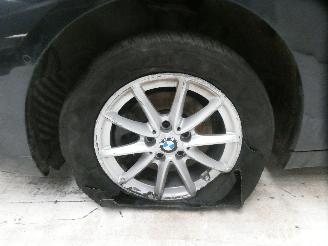BMW 2-serie 216D picture 4