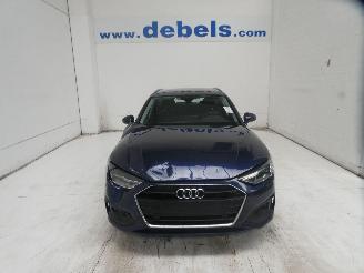 Coche accidentado Audi A4 AVANT BUSINESS ATTRA 2022/10