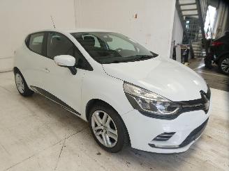 Renault Clio  picture 7