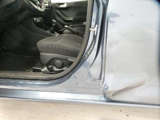 Ford Fiesta TITANIUM picture 6