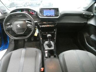 Peugeot 208  picture 15