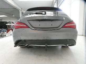 Mercedes 200-serie 200 D picture 13